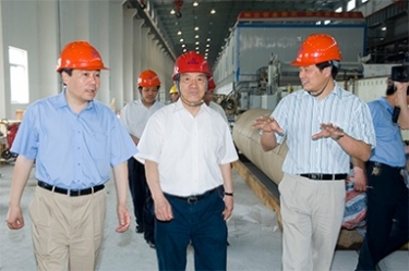 2007年5月25日，時任全國政協(xié)常委、經濟委員會副主任、中國包裝聯(lián)合會會長石萬鵬一行來公司視察