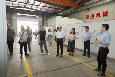 實地觀摩促交流 技能賦能助發(fā)展 | 山東省淄博市淄川區(qū)總工會黨組成員、副主席馮進(jìn)明一行蒞臨景興紙業(yè)調(diào)研交流
